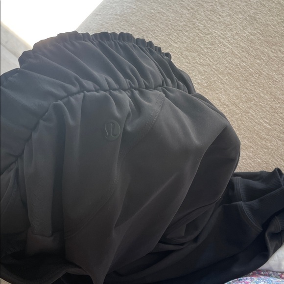 Lululemon joggers - Picture 2 of 3